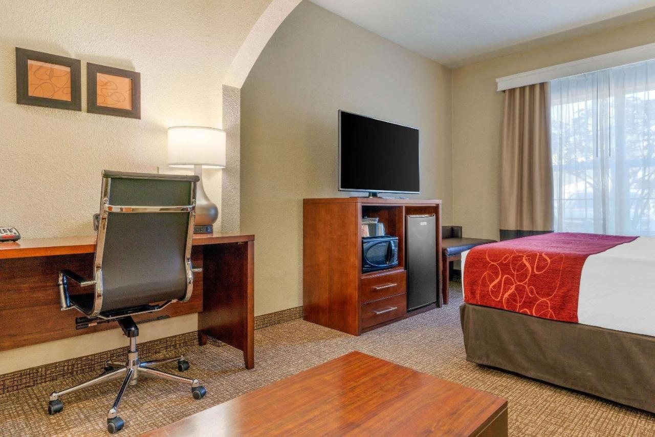 Comfort Suites Downtown Sacramento Extérieur photo